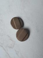 2 vintage bruine knoopjes 20mm, Hobby en Vrije tijd, Ophalen of Verzenden, Garen of Naald(en)