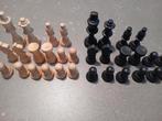 Prachtige houten schaakstukken in houten kistje, Hobby en Vrije tijd, Een of twee spelers, Ophalen of Verzenden, Zo goed als nieuw