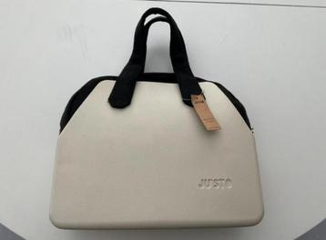 Justo j sett ruime hand/schoudertas beschikbaar voor biedingen