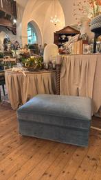 Grote blauw groene hocker poef footstoel  nieuw gestoffeerd, Ophalen, IL Fienile, 50 tot 75 cm, Nieuw