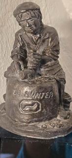 Bronzen beeldje van een Muntmeester of Geldwisselaar, Ophalen of Verzenden