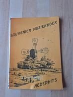 Souvenir muziekboek -Nederhits, Muziek en Instrumenten, Bladmuziek, Ophalen of Verzenden