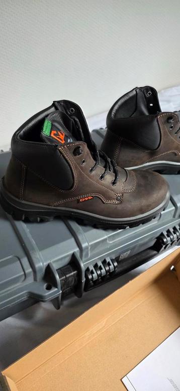 Emma  zandvoort werkschoenen  beschikbaar voor biedingen