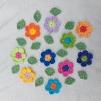 Gehaakte bloemetjes met losse blaadjes, Ophalen of Verzenden, Nieuw, Haken, Overige typen