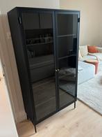 Zwarte stalen loods5 vitrinekast met gouden accenten, Huis en Inrichting, Kasten | Vitrinekasten, Ophalen, Gebruikt, 50 tot 100 cm