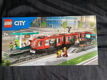 NIEUW Lego City Stadstram en station (60423) beschikbaar voor biedingen