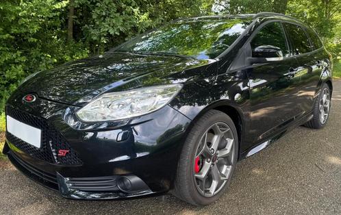 Ford Focus Wagon 2.0 EcoBoost ST-3 2012 250PK RECARO NAVI CL, Auto's, Ford, Bedrijf, Te koop, Focus, ABS, Achteruitrijcamera, Airbags
