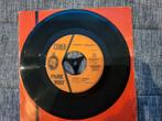 Chuck Berry 7 inch  lovely,lovely, Ophalen of Verzenden, Zo goed als nieuw, Pop