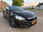 Volvo V40 Cross Country 1.5 T3 Dynamic Edition AUTOMAAT, TRE, Auto's, Volvo, Euro 6, 4 cilinders, 700 kg, Leder en Stof