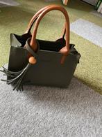 Leuke charm handtas, nooit gebruikt helemaal nieuw, Ophalen of Verzenden, Nieuw, Groen, Handtas