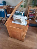 Een naaimachinemeubel voor o.a. een pfaff 260., Hobby en Vrije tijd, Naaimachines en Toebehoren, Ophalen, Zo goed als nieuw, Pfaff
