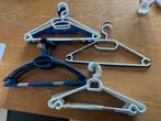 29 Hangertjes, Ophalen of Verzenden, Gebruikt, Kunststof, Volwassenen