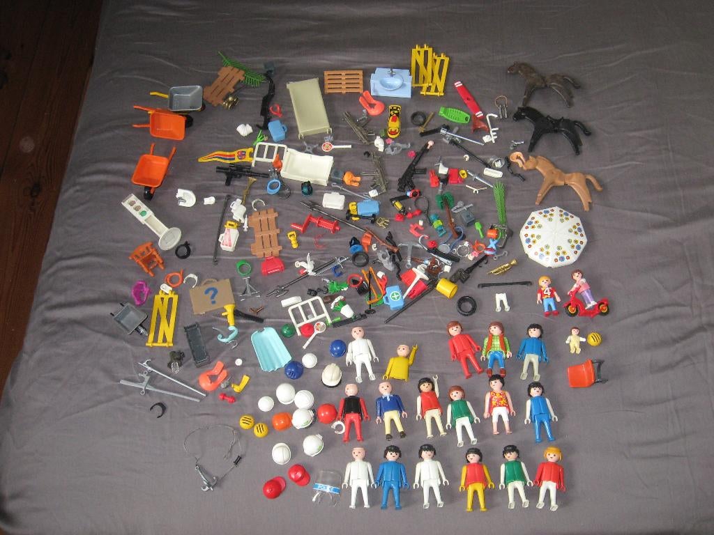 Playmobil - allegaartje van popjes en onderdeeltjes, Ophalen of Verzenden, Gebruikt