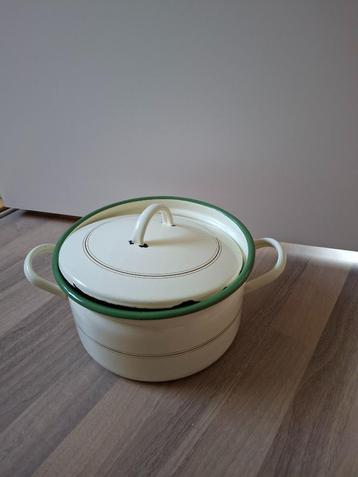 Emaille pan beschikbaar voor biedingen