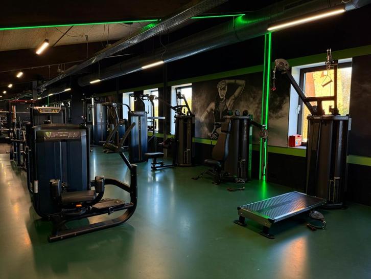 Gymlounge BV sportcentrum Momentum Kardinge Groningen, Sport en Fitness, Fitnessapparatuur, Ophalen of Verzenden