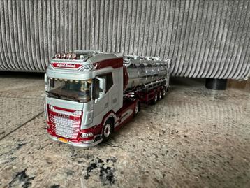 WSI Daf XG+ De Groot Leerbroek tankoplegger beschikbaar voor biedingen