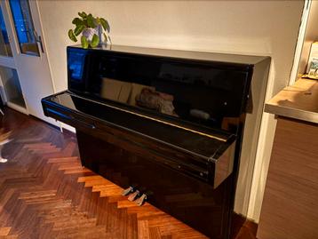 Young Chang piano beschikbaar voor biedingen