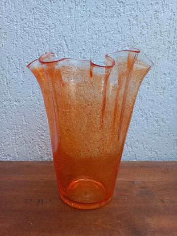 Fidrio oranje vaas. Glaswerk. Design. beschikbaar voor biedingen
