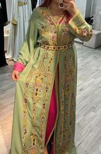 Prachtige groene kaftan met borduurwerk, Maat 38/40 (M), Ophalen of Verzenden, Zo goed als nieuw, Geen merk