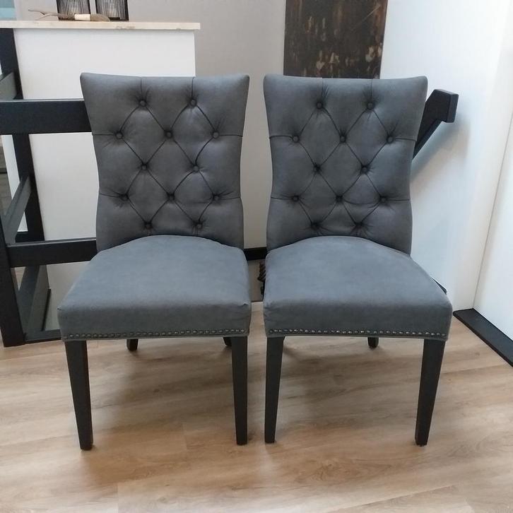 Luxe eetkamerstoelen merk Dubbelman Design, Huis en Inrichting, Stoelen, Zo goed als nieuw, Twee, Stof, Grijs, Ophalen