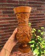 Houtsnijwerk: Vintage handgesneden houten vaas, Antiek en Kunst, Kunst | Beelden en Houtsnijwerken, Ophalen of Verzenden