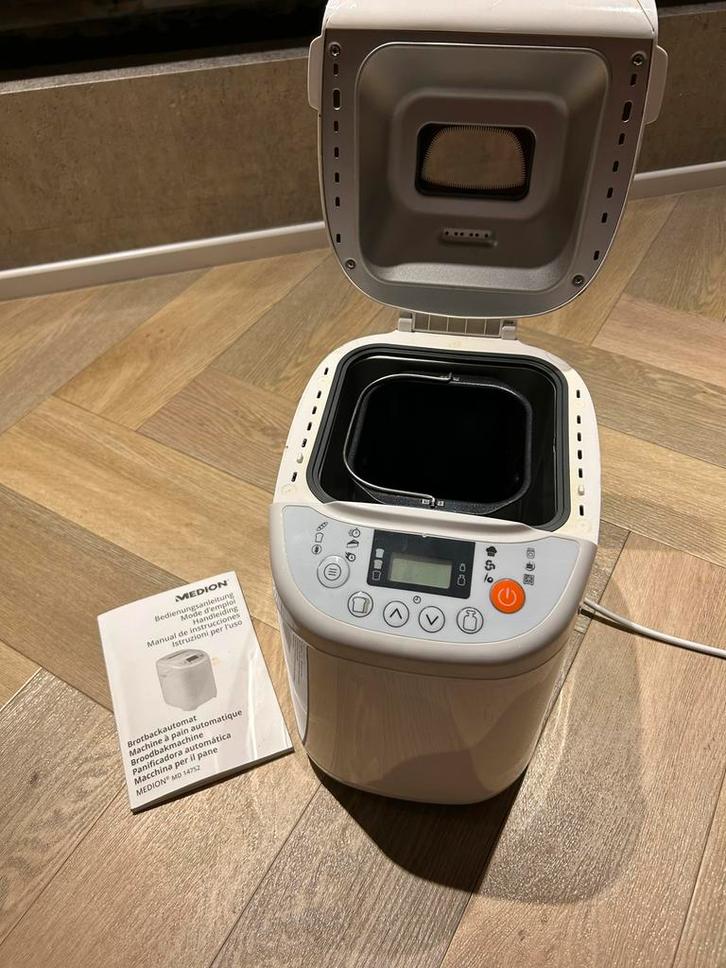 Medion Broodbakmachine MD 14752, Witgoed en Apparatuur, Broodbakmachines, Zo goed als nieuw, Met timer, 800 tot 1200 gram deeg