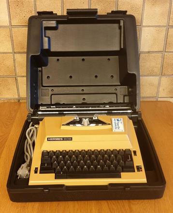 VINTAGE TYPEMACHINE HERMES 505