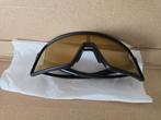 Oakley Sutro, Sieraden, Tassen en Uiterlijk, Zonnebrillen en Brillen | Dames, Zonnebril, Verzenden, Zwart, Nieuw