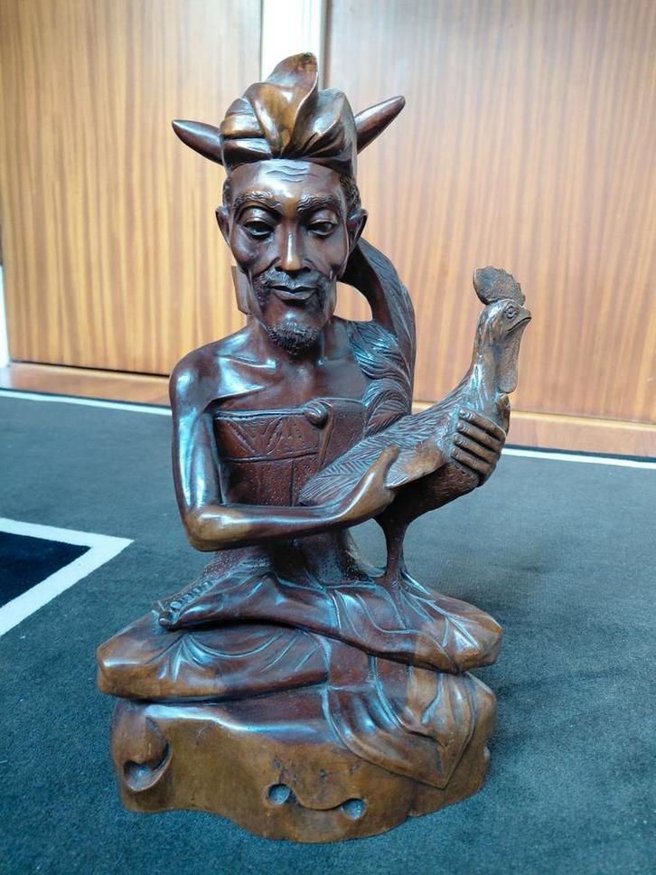 Houten beeld van man met haan, Antiek en Kunst, Kunst | Beelden en Houtsnijwerken, Ophalen of Verzenden