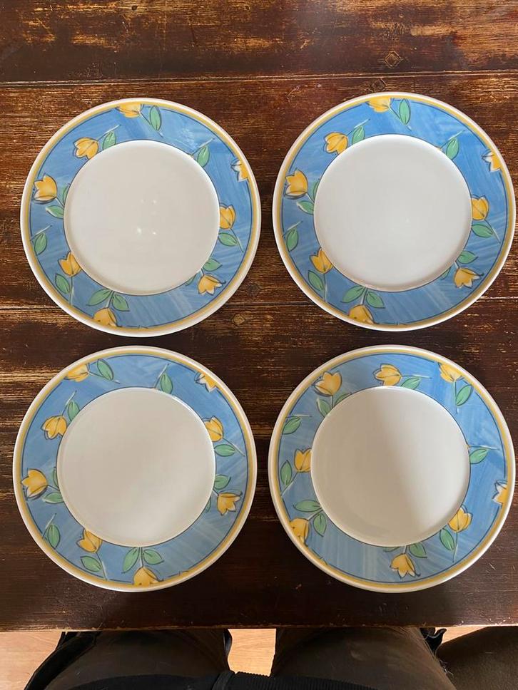 Tulpen servies, Huis en Inrichting, Keuken | Servies, Zo goed als nieuw, Bord(en), Overige stijlen, Ophalen of Verzenden