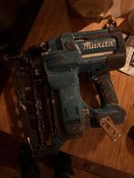 Makita DBN600 tacker, Ophalen of Verzenden, Gebruikt, Minder dan 400 watt, Boormachine
