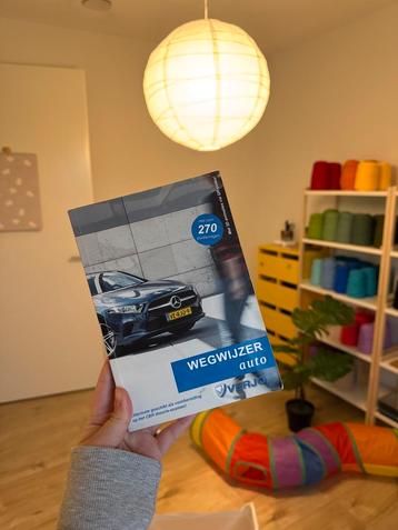 Wegwijzer Auto B Theorieboek beschikbaar voor biedingen