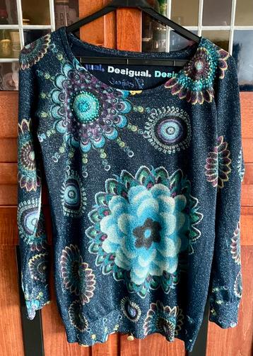 Feestelijke donkerblauwe trui maat XL van Desigual beschikbaar voor biedingen