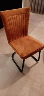 Gezocht! Cognac eetkamerstoelen., Huis en Inrichting, Stoelen, Ophalen, Zo goed als nieuw, Bruin, Stof