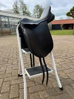 17 inch Pessoa Anky dressuurzadel wide (rode) boom/kopijzer, Dieren en Toebehoren, Paarden en Pony's | Zadels, Gebruikt, Ophalen of Verzenden