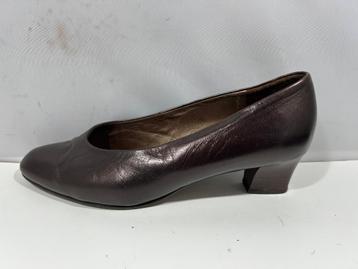 Semler, maat 40 modieuze bruine pumps. beschikbaar voor biedingen