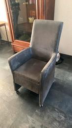 Eetkamerstoelen (op wieltjes 4 stuks), Huis en Inrichting, Stoelen, Kunststof, Gebruikt, Ophalen of Verzenden, Vier