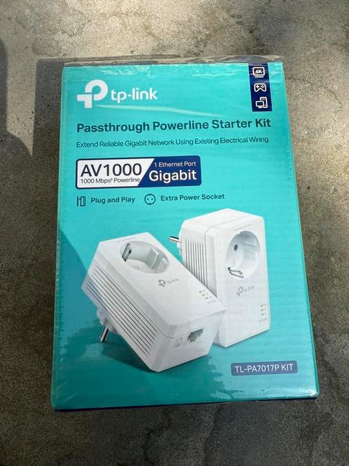 TP-Link AV1000 Gigabit Passthrough Powerline Starter Kit, Computers en Software, Netwerk switches, Zo goed als nieuw, Ophalen of Verzenden