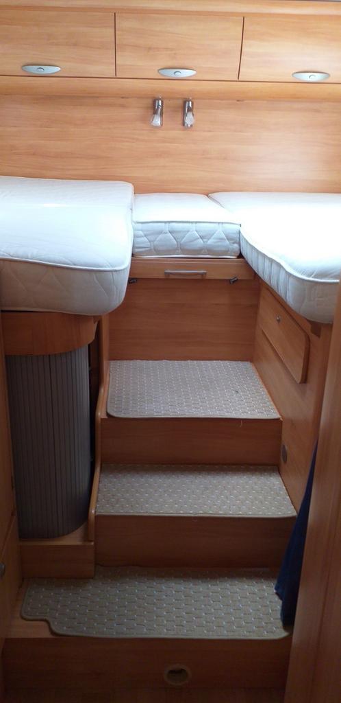 Adria Camper lengtebedden 2007 95500km, Caravans en Kamperen, Caravans, Particulier, Rondzit, Adria, Fietsenrek, Luifel, Oven
