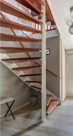 Speeltrap Wenteltrap Wikkeltrap met houten tredes, Doe-het-zelf en Verbouw, Ladders en Trappen, Ophalen, Gebruikt, 4 meter of meer