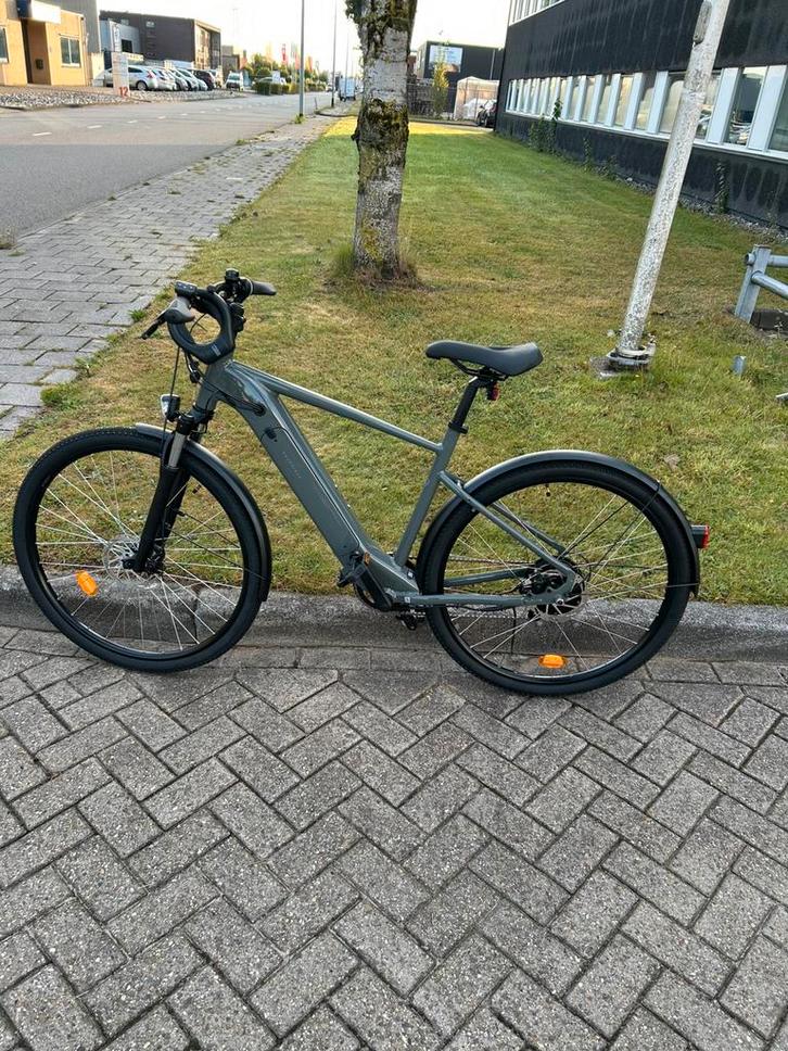 Rockrider E-ACTV 100, Fietsen en Brommers, Elektrische fietsen, Zo goed als nieuw, Overige merken, 59 cm of meer, 50 km per accu of meer
