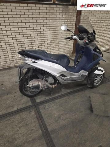 Piaggio Mp3 Yourban 125 beschikbaar voor biedingen