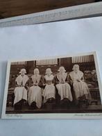 FRIESCHE KLEEDERDRACHT, Ophalen of Verzenden, Voor 1920, Sterren en Beroemdheden