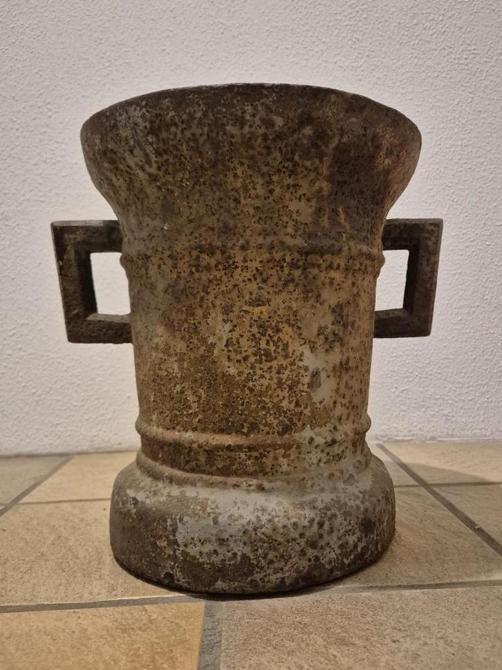 Antieke Grote Vijzel/ Mortier Gietijzer 18e eeuw 29 kilo, Antiek en Kunst, Antiek | Koper en Brons, Ophalen