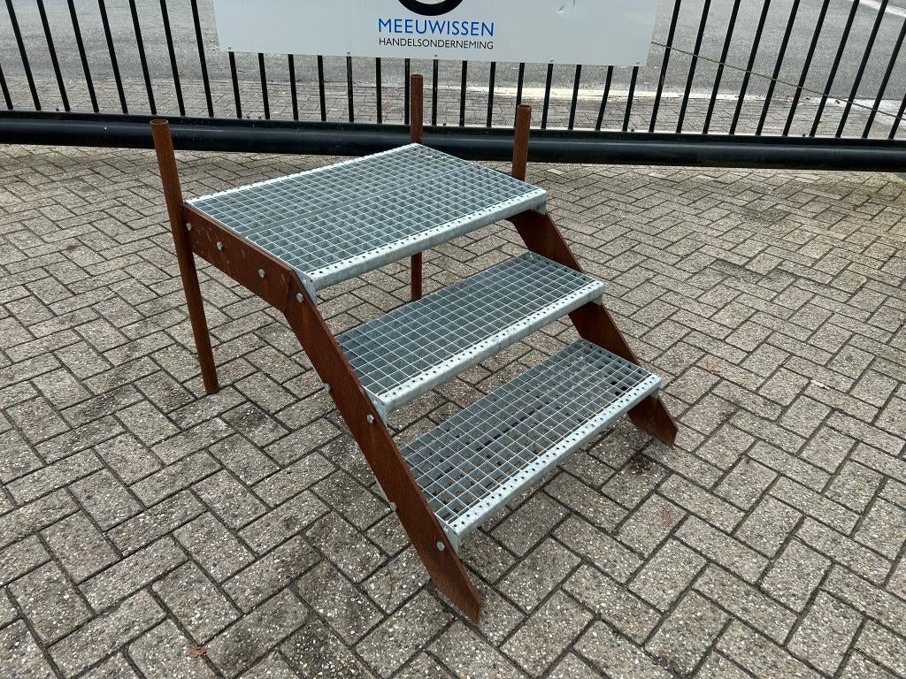 Stalen trap/bordestrap 3-treeds 60CM VH gebruikt, Ophalen, Gebruikt