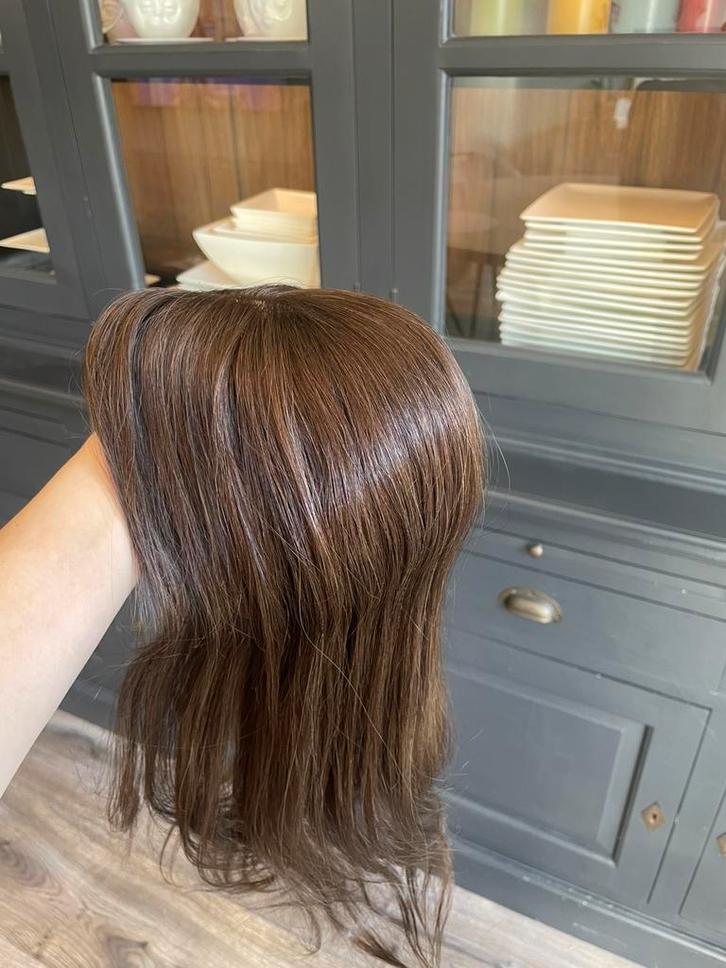 Haar topper pruik bruin top kwaliteit 100% human hair, Sieraden, Tassen en Uiterlijk, Uiterlijk | Haarverzorging, Zo goed als nieuw