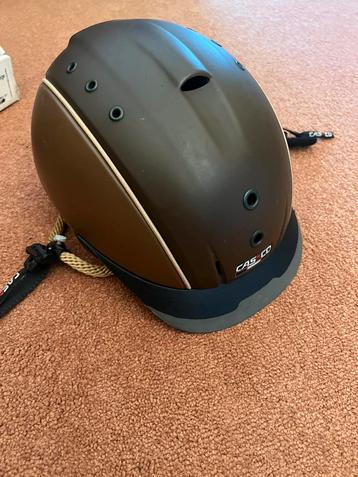 2 bruin/beige Casco helmen M en L beschikbaar voor biedingen