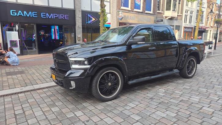 dodge ram 1500, Auto's, Dodge, Particulier, RAM 1500, 4x4, LPG, Zwart, Zwart, Stof, Vierwielaandrijving, Onderhoudsboekje, BTW verrekenbaar