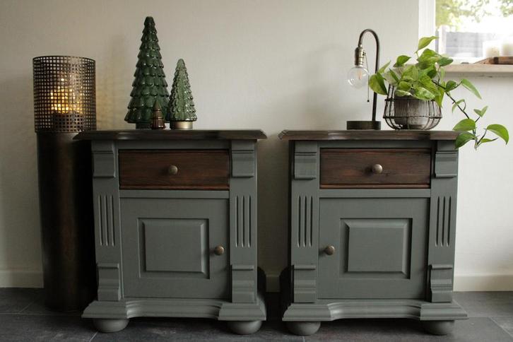 Prachtige set landelijke houten nachtkastjes groen, Huis en Inrichting, Slaapkamer | Nachtkastjes, Gebruikt, 55 tot 70 cm, Ophalen