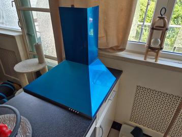 Gloednieuwe R.V.S. afzuigkap (nog in originele blauwe folie) beschikbaar voor biedingen